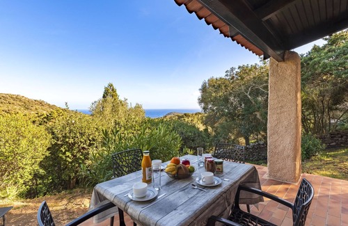 Santa Giulia House | Casa Tonnara by Interhome