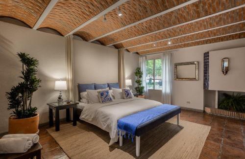 San Miguel de Allende Villa | Casa Tranquilo, 4BR Home by Rosewood with Hot Tub