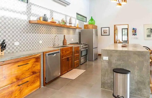 Samara House | Casa Tranquila, Brand NEW Modern Villa with Pool