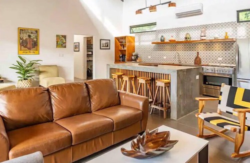 Samara House | Casa Tranquila, Brand NEW Modern Villa with Pool
