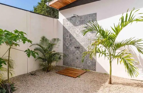 Samara House | Casa Tranquila, Brand NEW Modern Villa with Pool