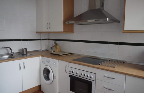 Albunuelas House | "Casa Tulipan" with private terrace