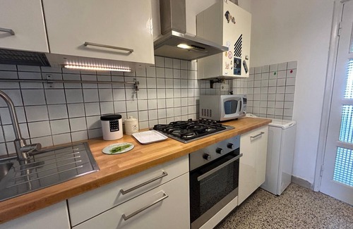 Pisa City Centre Apartment | Casa Tuttomondo - Three Bedroom Apartment, Sleeps 5