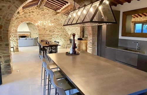 Umbertide House | Casa Uccelli e Api - overlooking the Green heart of the Niccone Valley