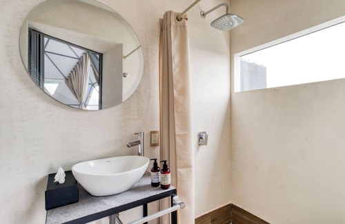 Roma Norte Cabin | Casa Umbral Glamping