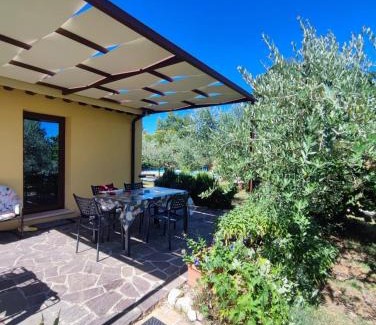 Pietrauta House | Casa Vacanze "Dimora Quercia" - Appartamento "Oliva"