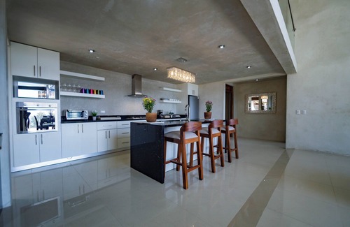 Santa Catarina Palopo Apartment | Casa Verapaz - Carina: Luxurious Retreat with Loft, Ideal for 6 Guests!