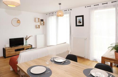 Senlis Apartment | Casa Verde by La Boîte En Plus