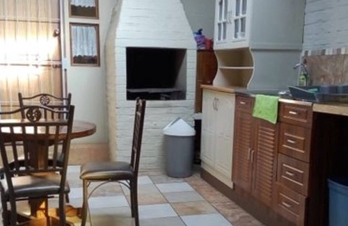 Carletonville House | Casa Villa Guest House Carletonville - Suite 4