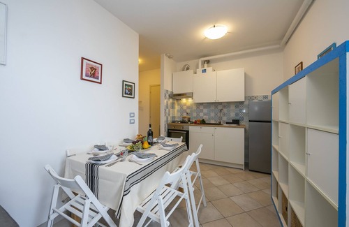 Varazze Apartment | Casa Viola with shared pool sea view, Varazze, Italy