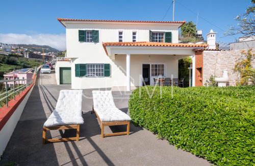 Estrela da Calheta House | Casa Vista Mar by GALMI