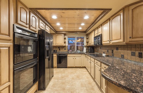 Raskin Estates House | Casa Voltaire by Porter | Luxury Heated Pool & Spa in Scottsdale, AZ