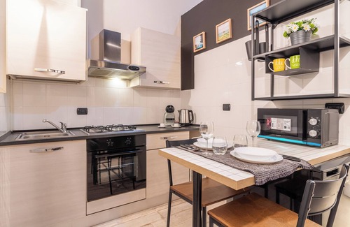 Monza Apartment | Casa Volturno - One Bedroom Apartment, Sleeps 2