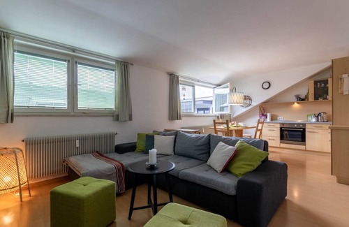 Brunico Apartment | Casa Waldheim not far from centre, up to 5 persons