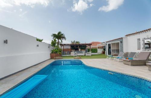 Complejo turistico Amarilla Golf Villa | Casa Zara