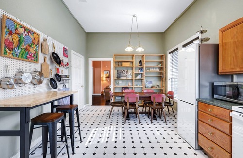 Government Hill House | Casabella - A Birdy Vacation Rental