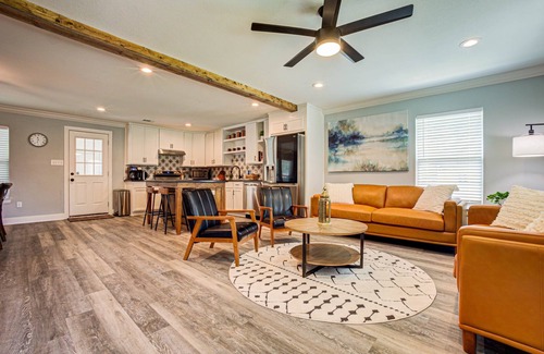 Waco House | Casablanca Waco: Oasis near Baylor/Silos w/hot tub & firepit, Casablanca Waco