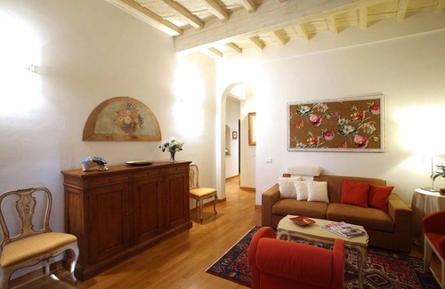 Duomo Apartment | CasaCaterina, in the Heart of the Old Center of Florence