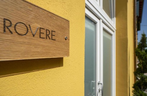 Castel San Pietro Terme Apartment | Casadelfalegname ROVERE