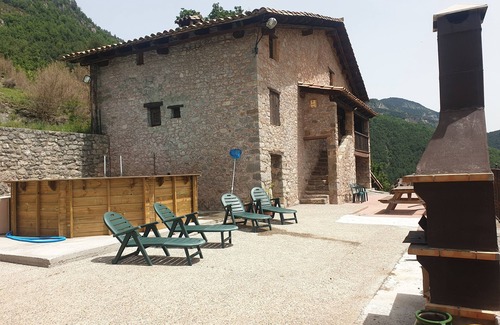 Gombren Cottage | Casal de Mataplana (full rental for 6 - 10 people) - Cottage
