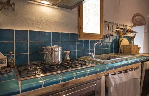 Sinalunga Apartment | Casale apartment 3 km from Rigomagno, Siena