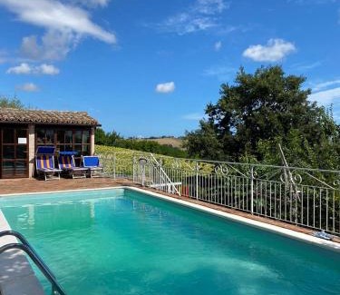 Bettolelle Apartment | Casale Civetta - Appartamenti con piscina