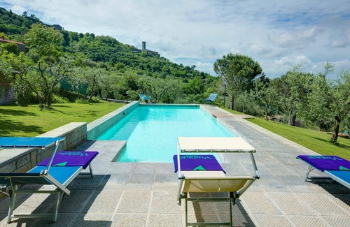 Cortona Villa | Casale Fonteluccia - Two Bedroom Villa, Sleeps 4