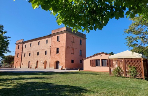 Piombino House | Casale Il Pescinone - Glicine, tra Mare e Campagna, per Famiglie Numerose