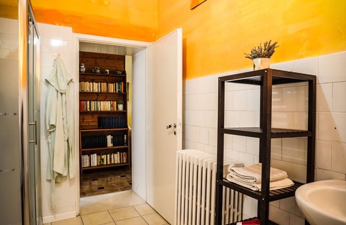 Castel San Pietro Terme Apartment | Casale dei Conti Holiday Apartments - I Ciliegi Apartment