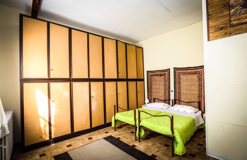 Castel San Pietro Terme Apartment | Casale dei Conti Holiday Apartments - I Ciliegi Apartment