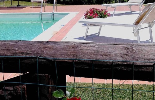 Villabuona House | CASALE LA FATA, FLORA delightful two bedroom pool front apartment