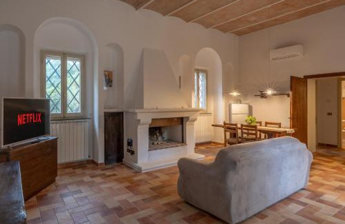 Bettona Apartment | Casale Sforna - Appartamento con 2 camere da letto e piscina - ItalyWeGo