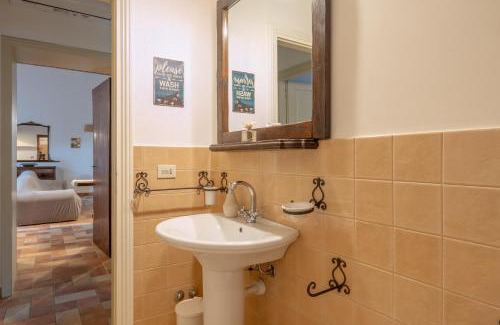 Bettona Apartment | Casale Sforna - Appartamento con 2 camere da letto e piscina - ItalyWeGo