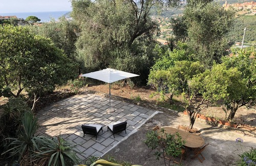 Diano San Pietro House | CasaRelax, quiet holiday home in the middle of the olive groves with panoramic views