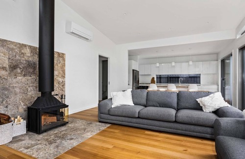Inverloch House | CasaRona Del Mar Inverloch
