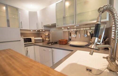 Calvi House | Casarone : Havre de paix avec vue sublime sur Calvi, piscine et nature