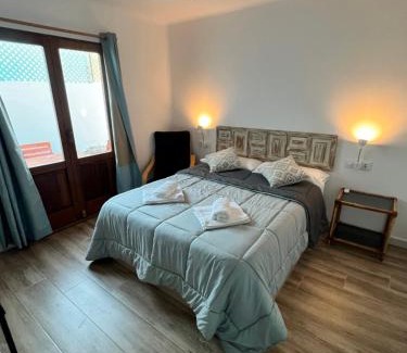 El Pozo de los Frailes House | Casas de Valtravieso El Jardín