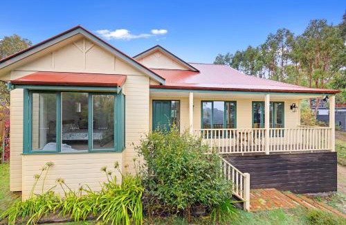 Marysville House | Cascades On Allison