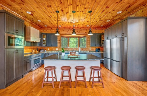 Caton Cabin | Cascading Falls Lodge ~ Private Waterfall & Pickleball Court