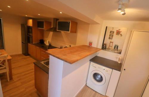 Cobre Apartment | Cascais Getaway with a shared pool