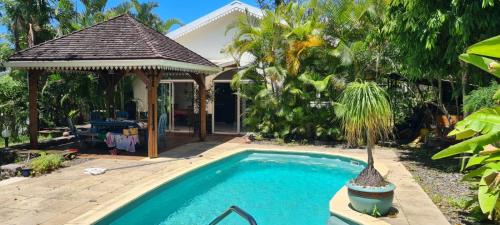 Bois de Nefles Villa | Case papangue