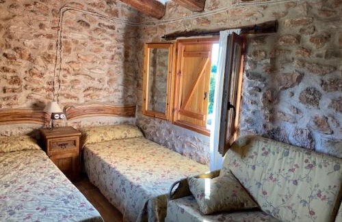 Masdenverge House | Caseta dels Cirerers