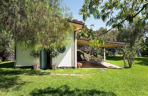 Stazzo Apartment | Casetta - Apartment to rent by the sea with pool in Sicily