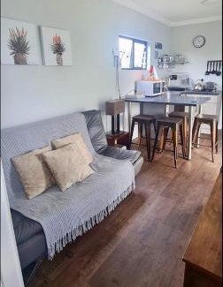 Plettenberg Bay Apartment | Casetta del Fuoco - Eco Container Cottage