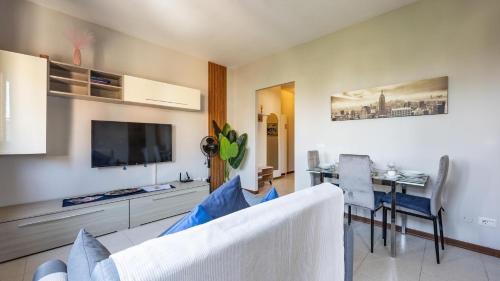 Quartiere XXX San Basilio Apartment | Casetta di Giò by Rentbeat