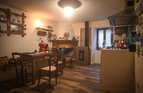 Casenuove Apartment | Casetta Nonna Augusta (Spello 9 km-Assisi 12 km)