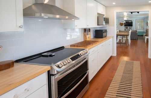 Nokomis Cottage | Casey Key Beach To Bay Cottage