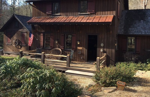Sapphire Cottage | Cashiers - Lonesome Valley - Streamside Cottage nestled in 800 acre valley.