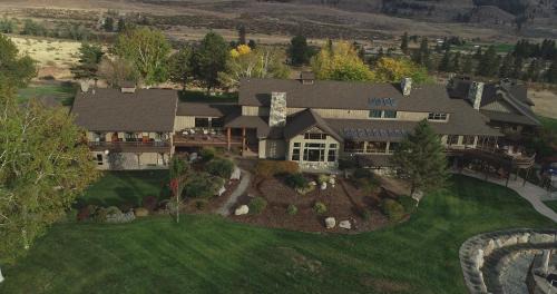 Twisp Hotel | Casia Lodge and Ranch