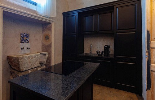 Alezio Villa | Casino Doxi Stracca - Seven Bedroom Villa, Sleeps 14